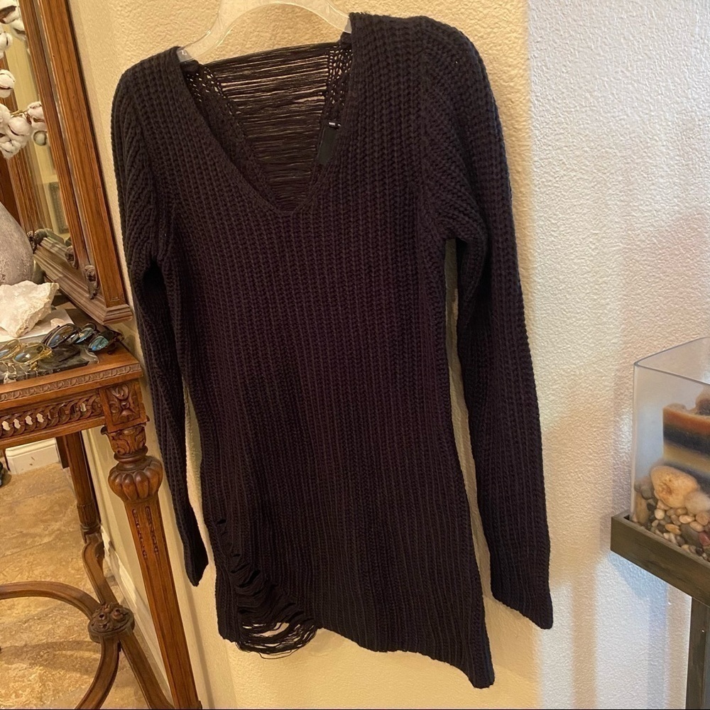 ARO Women Black Distressed Effect Knit Sweater Size Small - Picture 2 of 9